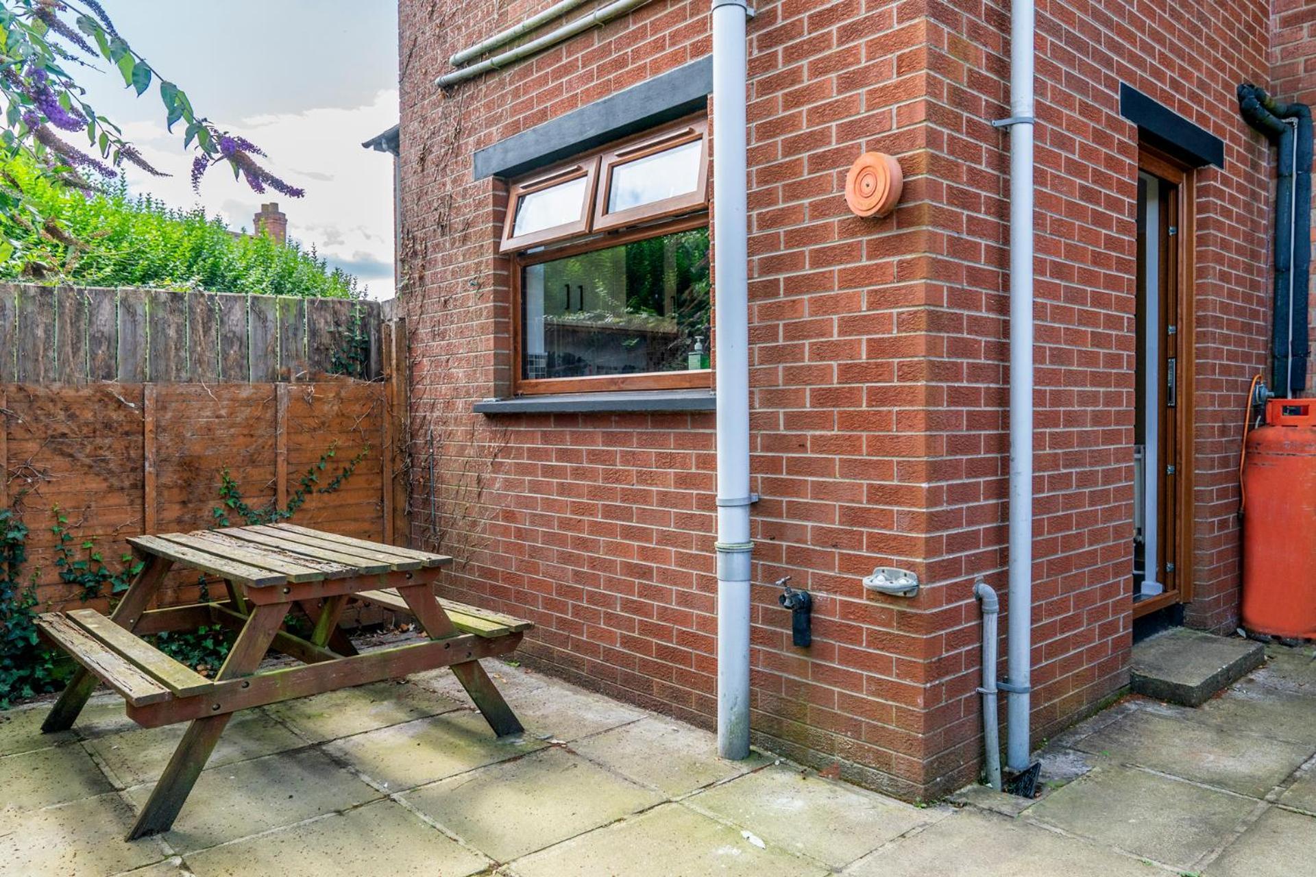 Modern 3 Bedroom House Close To Ferry And Centre Hébergement de vacances